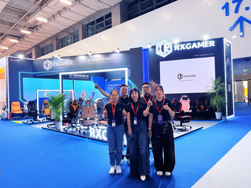 Anji Ruixing Furniture Co., Ltd. expose avec succès au 57e Salon international du meuble de Chine (Guangzhou)